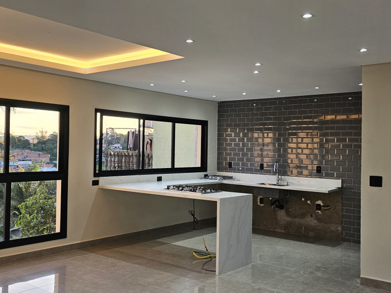 Casa à venda Parque Nova Jandira com 241m² e 4 quartos por R$ 1.590.000 - 1000482282.jpg