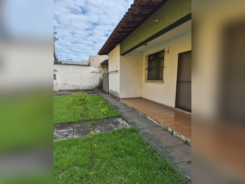 Casa à venda Imbaúbas com 168m² e 3 quartos por R$ 1.200.000 - frente.jpeg
