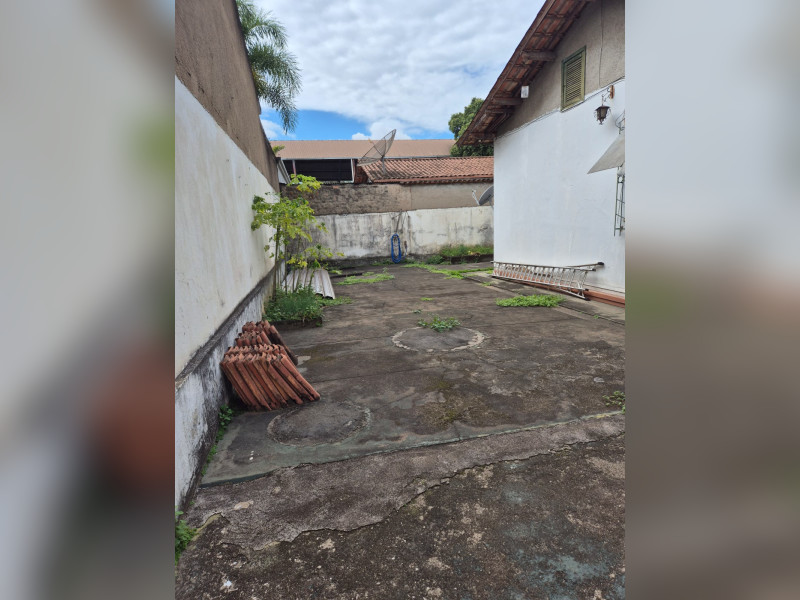 Casa à venda Imbaúbas com 168m² e 3 quartos por R$ 1.200.000 - fundos.jpeg