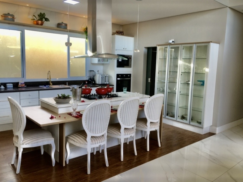 Casa de condomínio para alugar Shopping Park com 200m² e 3 quartos por R$ 7.700 - img-4299.jpeg