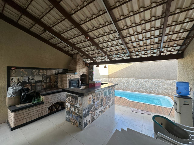 Casa à venda Parque das Laranjeiras II com 220m² e 3 quartos por R$ 650.000 - foto-03.jpeg