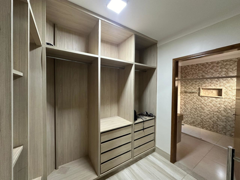 Casa à venda Parque das Laranjeiras II com 220m² e 3 quartos por R$ 650.000 - foto-09.jpeg