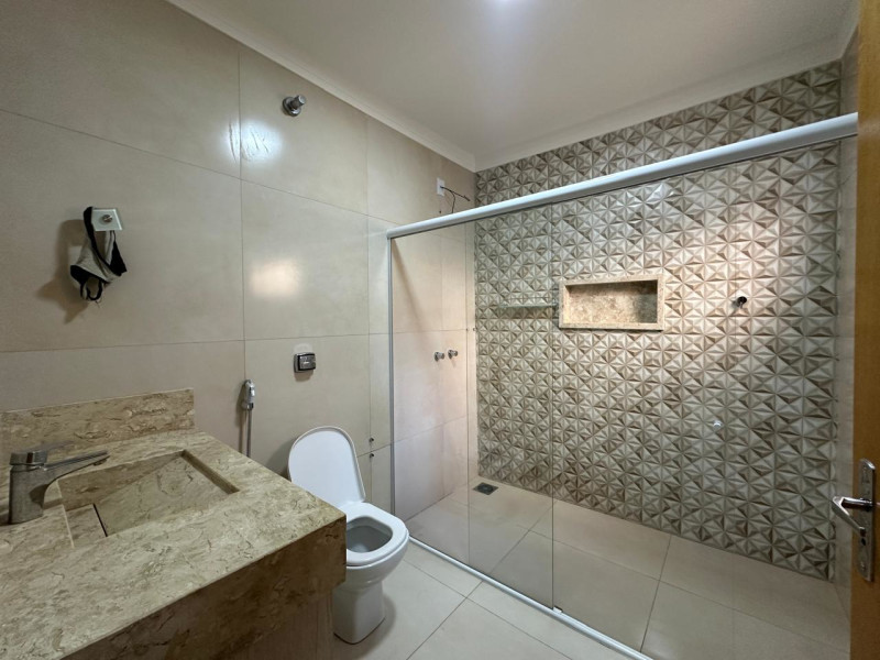 Casa à venda Parque das Laranjeiras II com 220m² e 3 quartos por R$ 650.000 - foto-10.jpeg