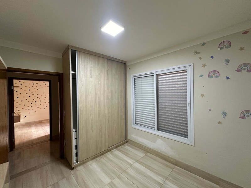 Casa à venda Parque das Laranjeiras II com 220m² e 3 quartos por R$ 650.000 - foto-13.jpeg