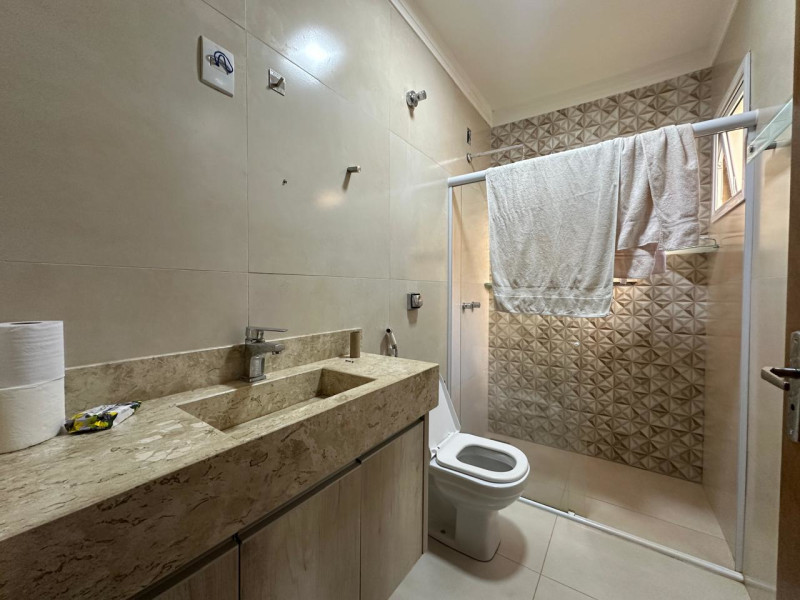 Casa à venda Parque das Laranjeiras II com 220m² e 3 quartos por R$ 650.000 - foto-14.jpeg
