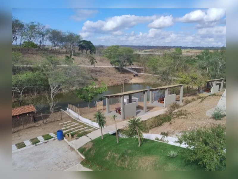 Terreno à venda Centro com 300m² e 0 quartos por R$ 70.000 - 1000014800.jpg