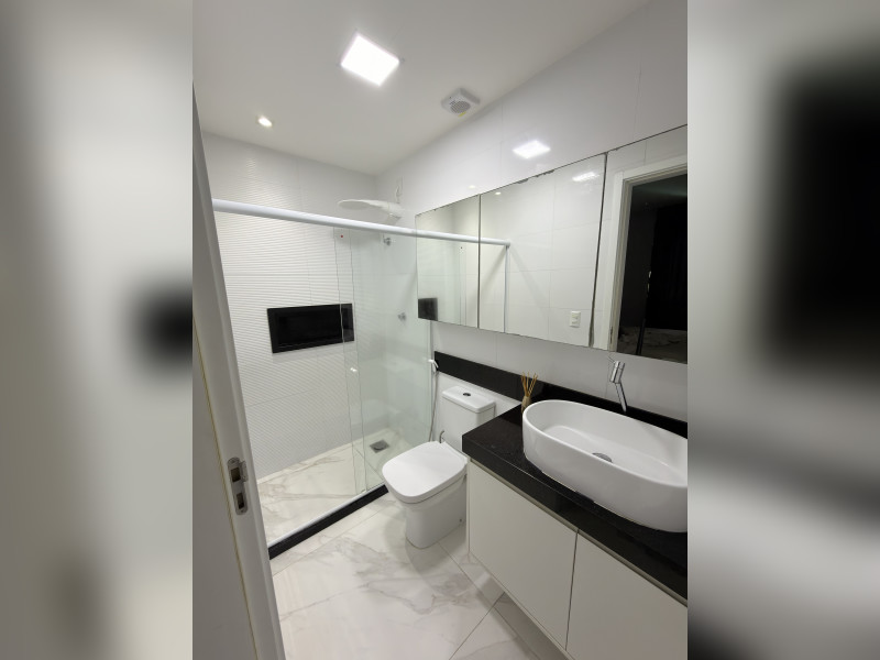 Apartamento à venda Santa Lucia com 96m² e 3 quartos por R$ 800.000 - ban-suite.jpg