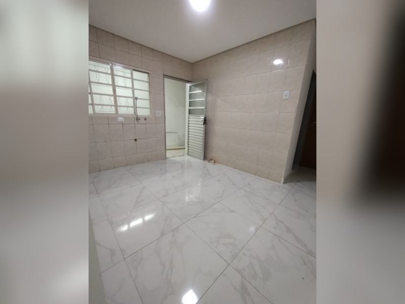 Casa à venda Jardim Carlos Gomes com 210m² e 2 quartos por R$ 440.000 - whatsapp-image-2026-04-17-at-110441-1.jpeg