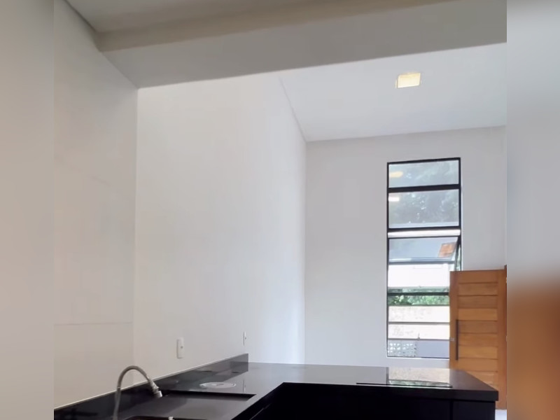 Casa à venda Quinta dos Acorianos com 59m² e 2 quartos por R$ 430.000 - img-9203.jpeg