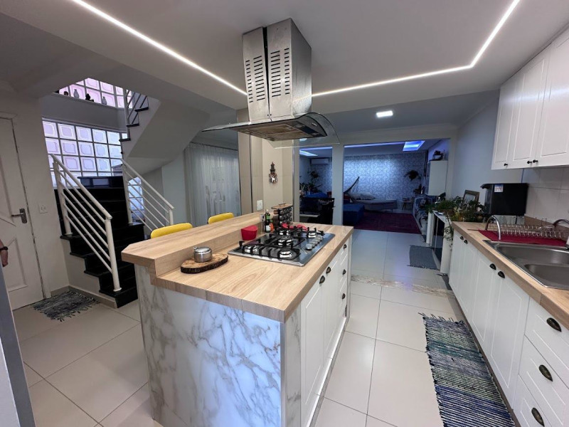 Casa à venda Jardim Morumbi com 160m² e 3 quartos por R$ 850.000 - whatsapp-image-2026-04-22-at-120003-2.jpeg