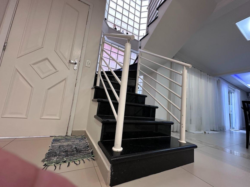 Casa à venda Jardim Morumbi com 160m² e 3 quartos por R$ 850.000 - whatsapp-image-2026-04-22-at-120004-1.jpeg