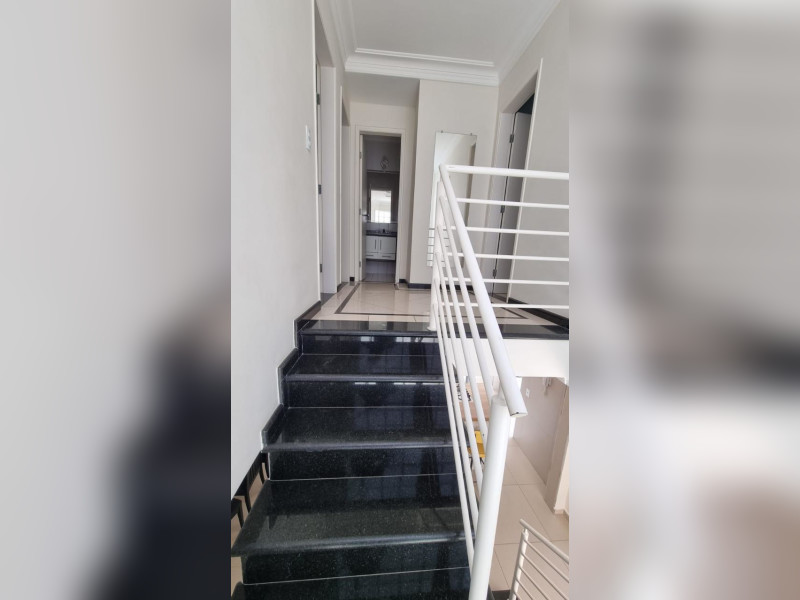 Casa à venda Jardim Morumbi com 160m² e 3 quartos por R$ 850.000 - whatsapp-image-2026-04-22-at-120217-1.jpeg