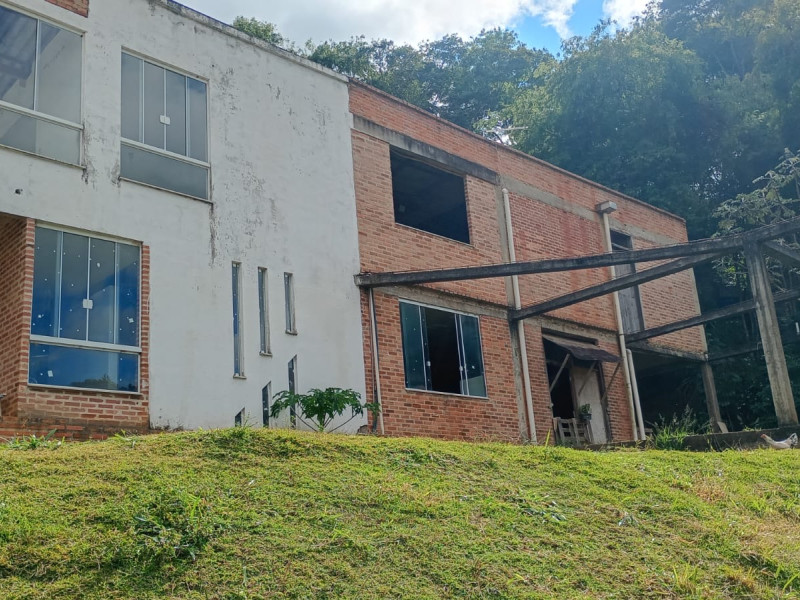 imóvel com 500m² - Fontesville - Juiz de Fora
