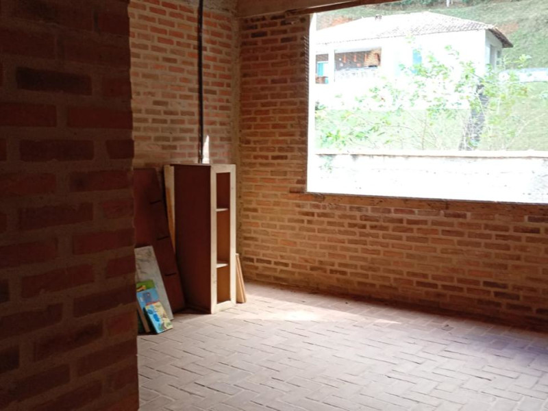 imóvel com 500m² - Fontesville - Juiz de Fora