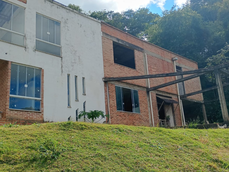 imóvel com 500m² - Fontesville - Juiz de Fora