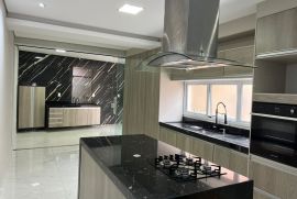 Casa à venda Guilhermina com 125m² - 3 dormitórios -  vagas - R$ 790.000 - whatsapp-image-2026-03-27-at-121435-12.jpeg