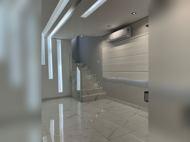 Casa à venda Guilhermina com 125m² e 3 quartos por R$ 790.000 - whatsapp-image-2026-03-27-at-121435-19.jpeg