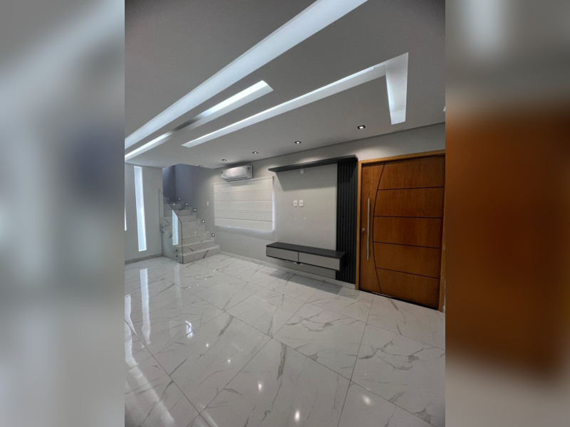 Casa à venda Guilhermina com 125m² e 3 quartos por R$ 790.000 - whatsapp-image-2026-03-27-at-121435-20.jpeg