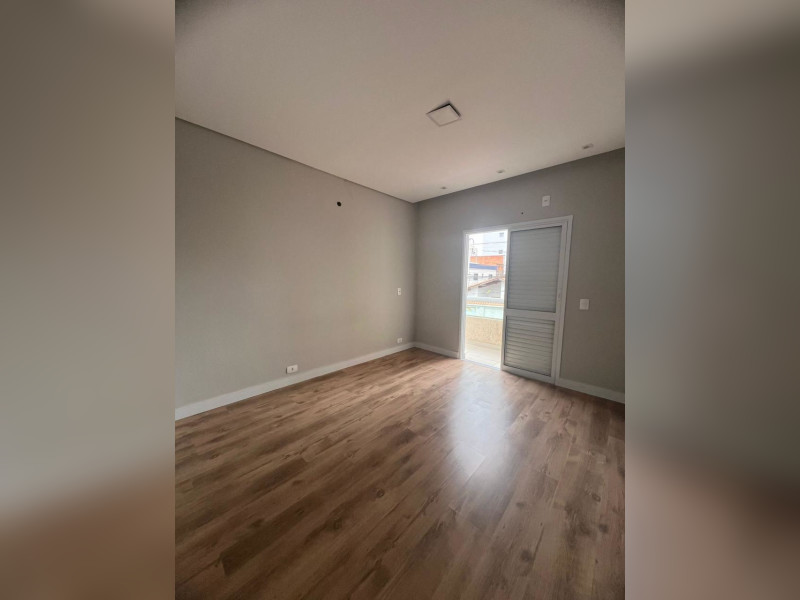 Casa à venda Guilhermina com 125m² e 3 quartos por R$ 790.000 - whatsapp-image-2026-03-27-at-121435-5.jpeg