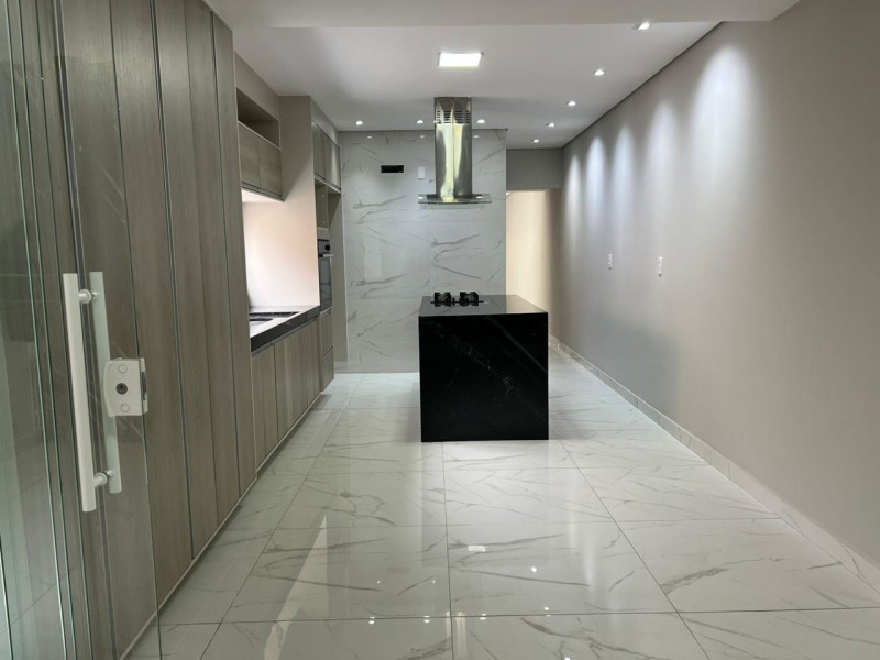 Casa à venda Guilhermina com 125m² e 3 quartos por R$ 790.000 - whatsapp-image-2026-03-27-at-121435-8.jpeg