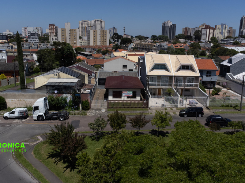 Casa à venda Capão Raso com 140m² e 3 quartos por R$ 950.000 - dji-0459.jpg