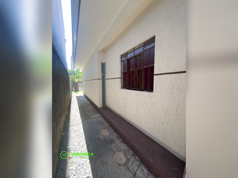 Casa à venda Capão Raso com 140m² e 3 quartos por R$ 950.000 - img-8318.jpg
