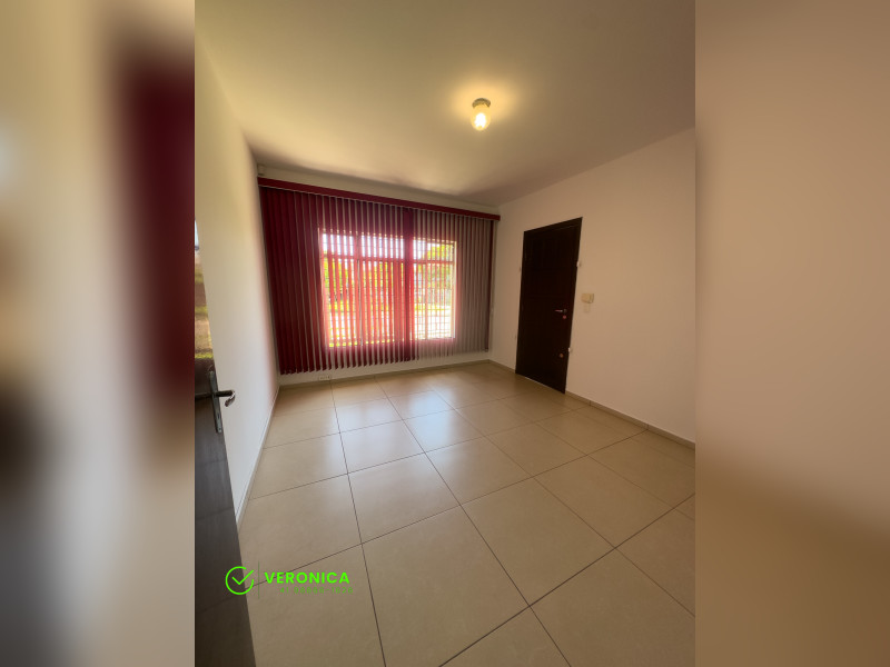 Casa à venda Capão Raso com 140m² e 3 quartos por R$ 950.000 - img-8350.jpg