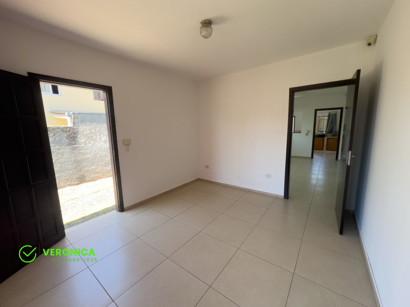 Casa à venda Capão Raso com 140m² e 3 quartos por R$ 950.000 - img-8354.jpg