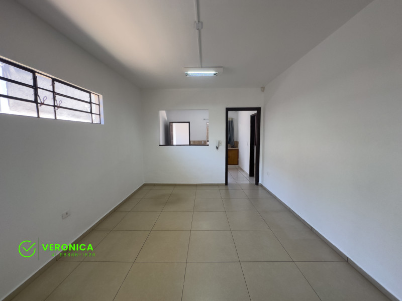 Casa à venda Capão Raso com 140m² e 3 quartos por R$ 950.000 - img-8358.jpg