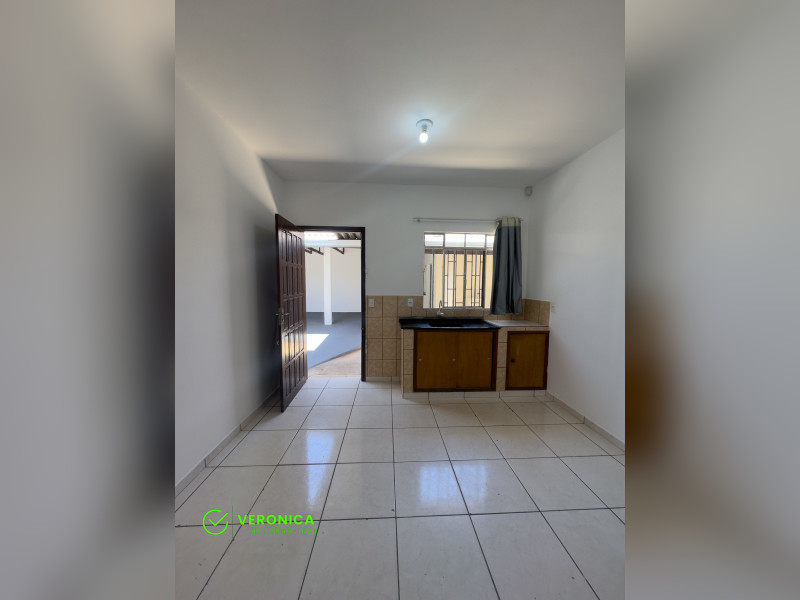 Casa à venda Capão Raso com 140m² e 3 quartos por R$ 950.000 - img-8395.jpg
