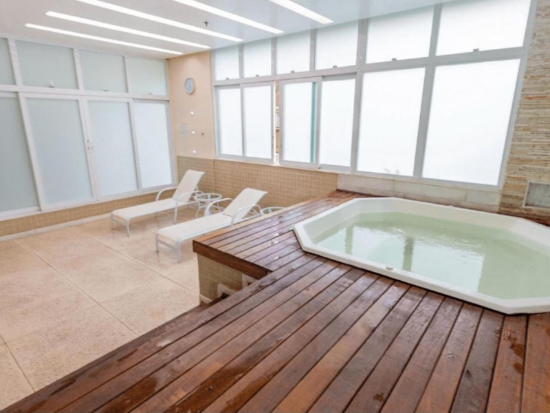 Apartamento à venda Barra da Tijuca com 67m² e 2 quartos por R$ 930.000 - screenshot-20260420-140835-bookingcom.jpg