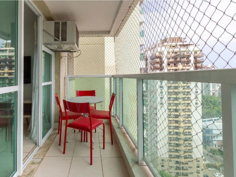 Apartamento à venda Barra da Tijuca com 67m² e 2 quartos por R$ 930.000 - screenshot-20260420-140944-bookingcom.jpg