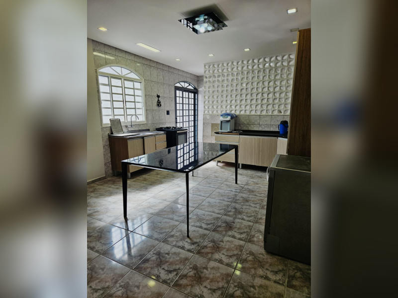 Casa à venda Jardim Torrão de Ouro com 180m² e 3 quartos por R$ 520.000 - whatsapp-image-2026-04-10-at-160901-8.jpeg
