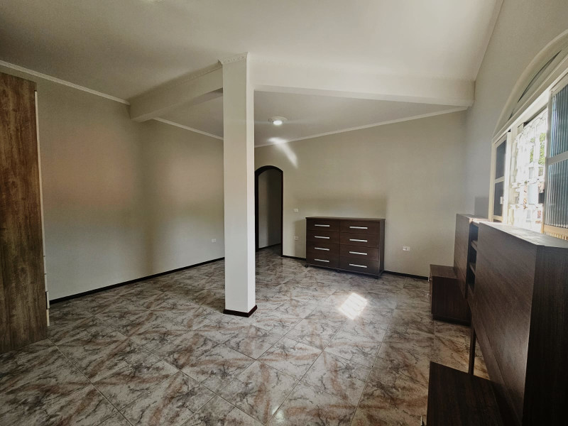 Casa à venda Jardim Torrão de Ouro com 180m² e 3 quartos por R$ 520.000 - whatsapp-image-2026-04-10-at-160901.jpeg