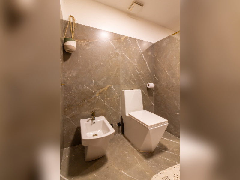 Apartamento à venda Copacabana com 85m² e 2 quartos por R$ 1.350.000 - casa-11-banheiro-social.jpeg