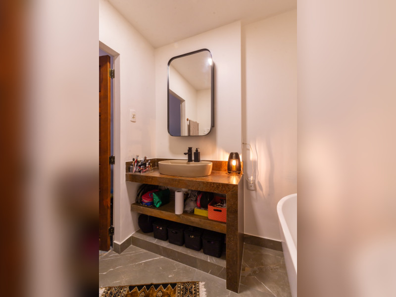 Apartamento à venda Copacabana com 85m² e 2 quartos por R$ 1.350.000 - casa10-banheiro-suite.jpeg