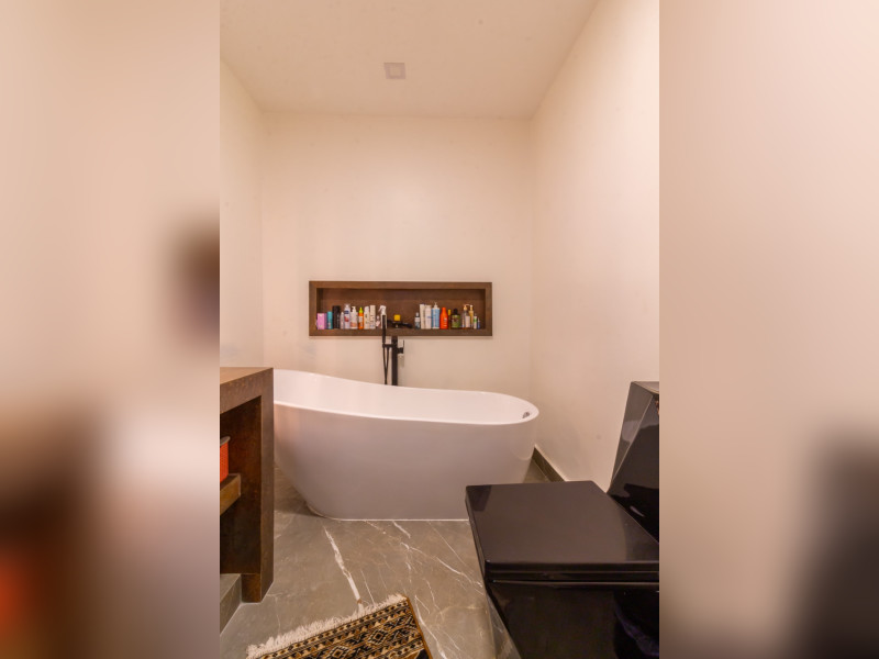 Apartamento à venda Copacabana com 85m² e 2 quartos por R$ 1.350.000 - casa9-banheiro-suite.jpeg