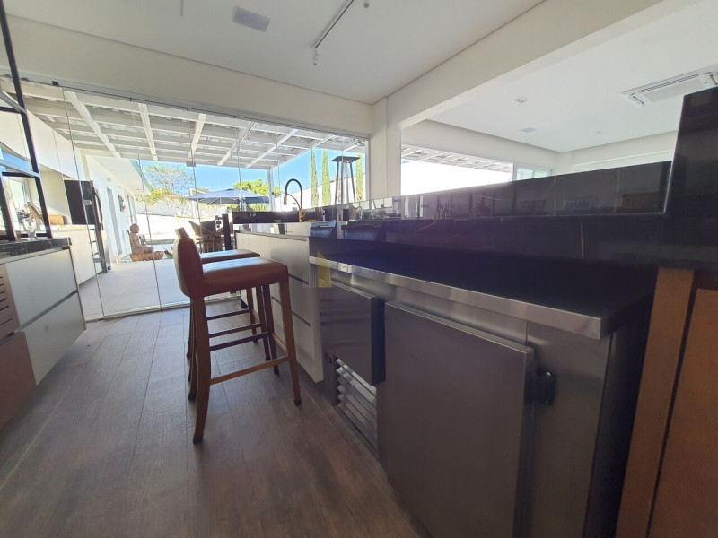 Casa de condomínio à venda Parque dos Resedás com 660m² e 4 quartos por R$ 3.780.000 - gb1583012.jpg