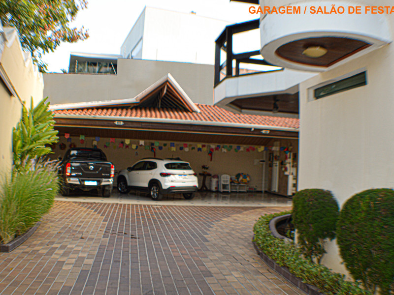 Casa à venda Jardim Eltonville com 589m² e 5 quartos por R$ 2.490.000 - garagem-e-salao-de-festas.jpg
