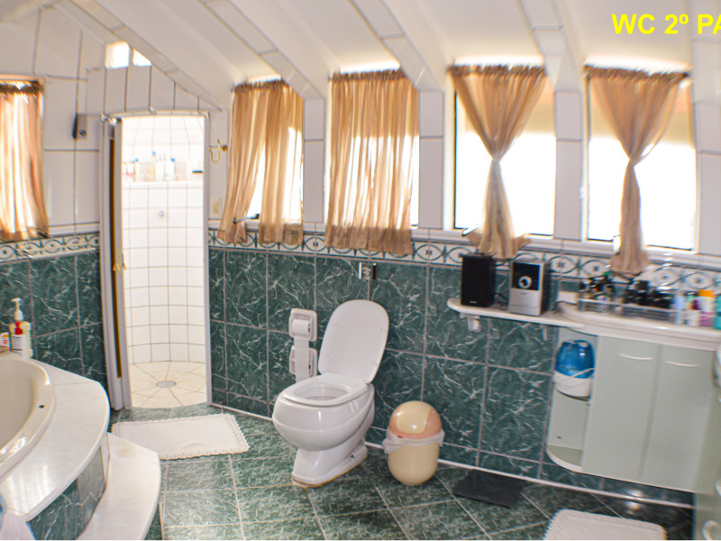 Casa à venda Jardim Eltonville com 589m² e 5 quartos por R$ 2.490.000 - wc-quarto-casal-2o-pav.jpg