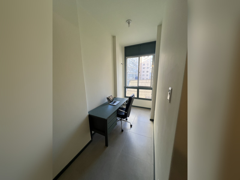Apartamento à venda Copacabana com 53m² e 2 quartos por R$ 695.000 - escritorio-e-janela-sala.JPG