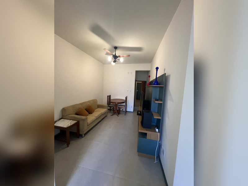 Apartamento à venda Copacabana com 53m² e 2 quartos por R$ 695.000 - sala-vista-varanda.JPG