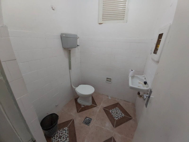 Comercial para alugar Campina com 150m² e 1 quarto por R$ 3.000 - 18-banheiro.jpg
