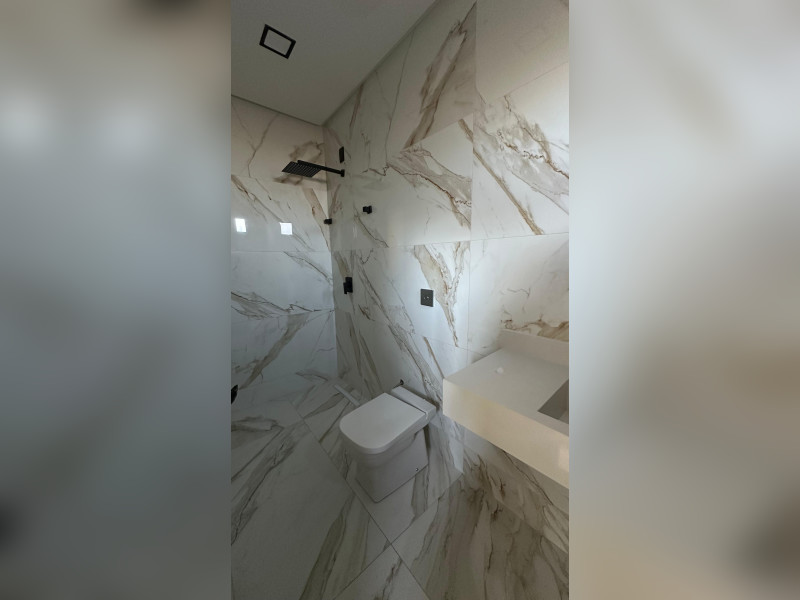 imóvel com 200m² - Condomínio Residencial Gaudi - Anápolis