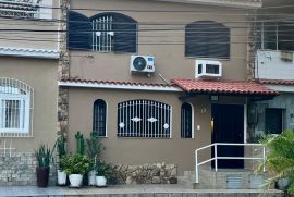 Casa de condomínio à venda Maracanã com 257m² - 5 dormitórios -  vagas - R$ 1.400.000 - whatsapp-image-2026-05-17-at-185627.jpeg