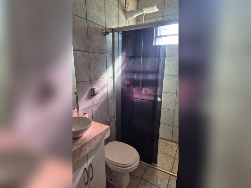 Apartamento à venda Parque Residencial Rita Vieira com 57m² e 2 quartos por R$ 210.000 - quarto-2.jpeg