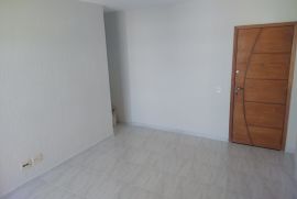Apartamento à venda Todos os Santos com 70m² - 3 dormitórios -  vaga - R$ 285.000 - sala-com-acesso-corredor.jpeg