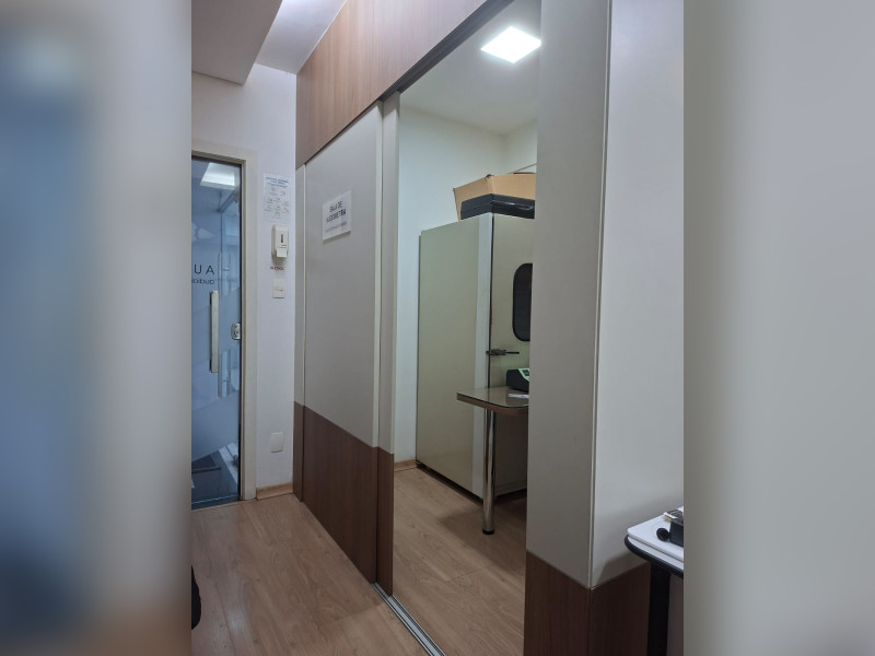 Comercial à venda Centro com 26m² e 1 quarto por R$ 150.000 - whatsapp-image-2026-05-11-at-112955.jpeg