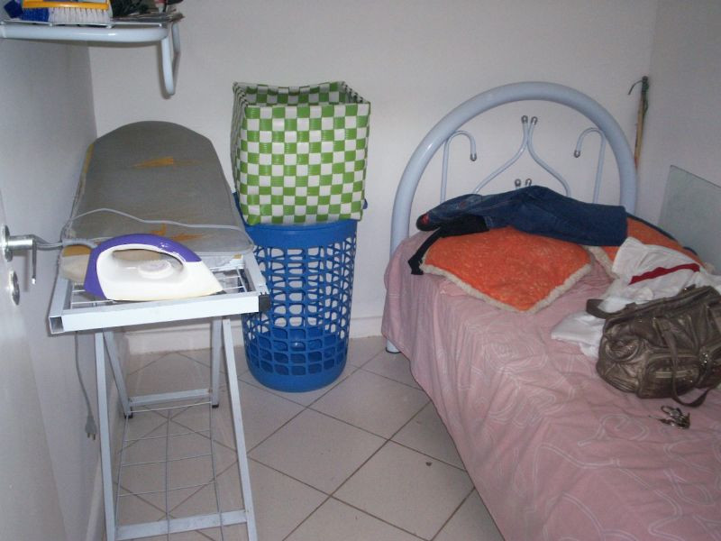Casa de condomínio à venda Vargem Pequena com 331m² e 5 quartos por R$ 690.000 - 11a-qto-empregada.jpg