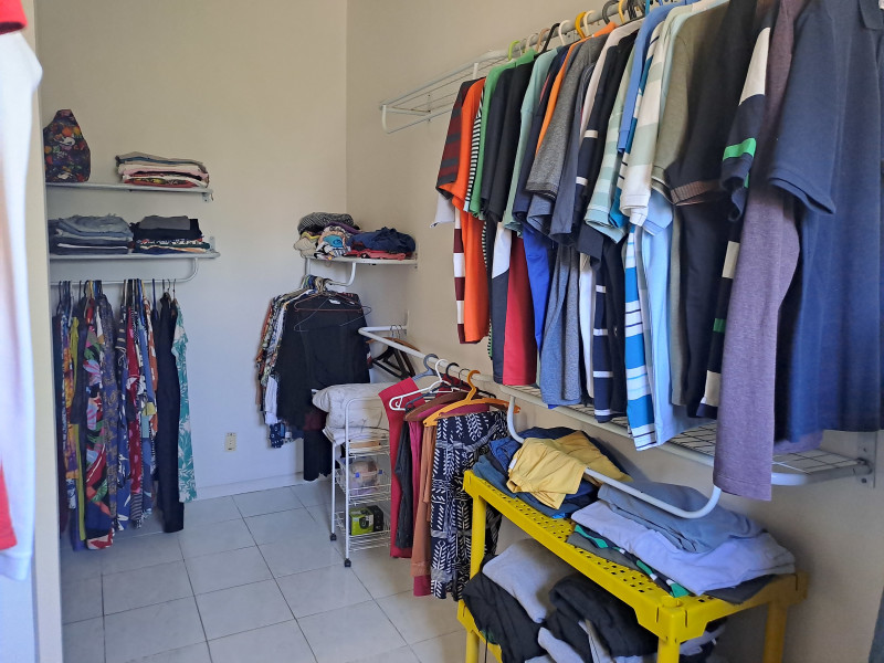 Casa de condomínio à venda Vargem Pequena com 331m² e 5 quartos por R$ 690.000 - 12d-closet.jpg